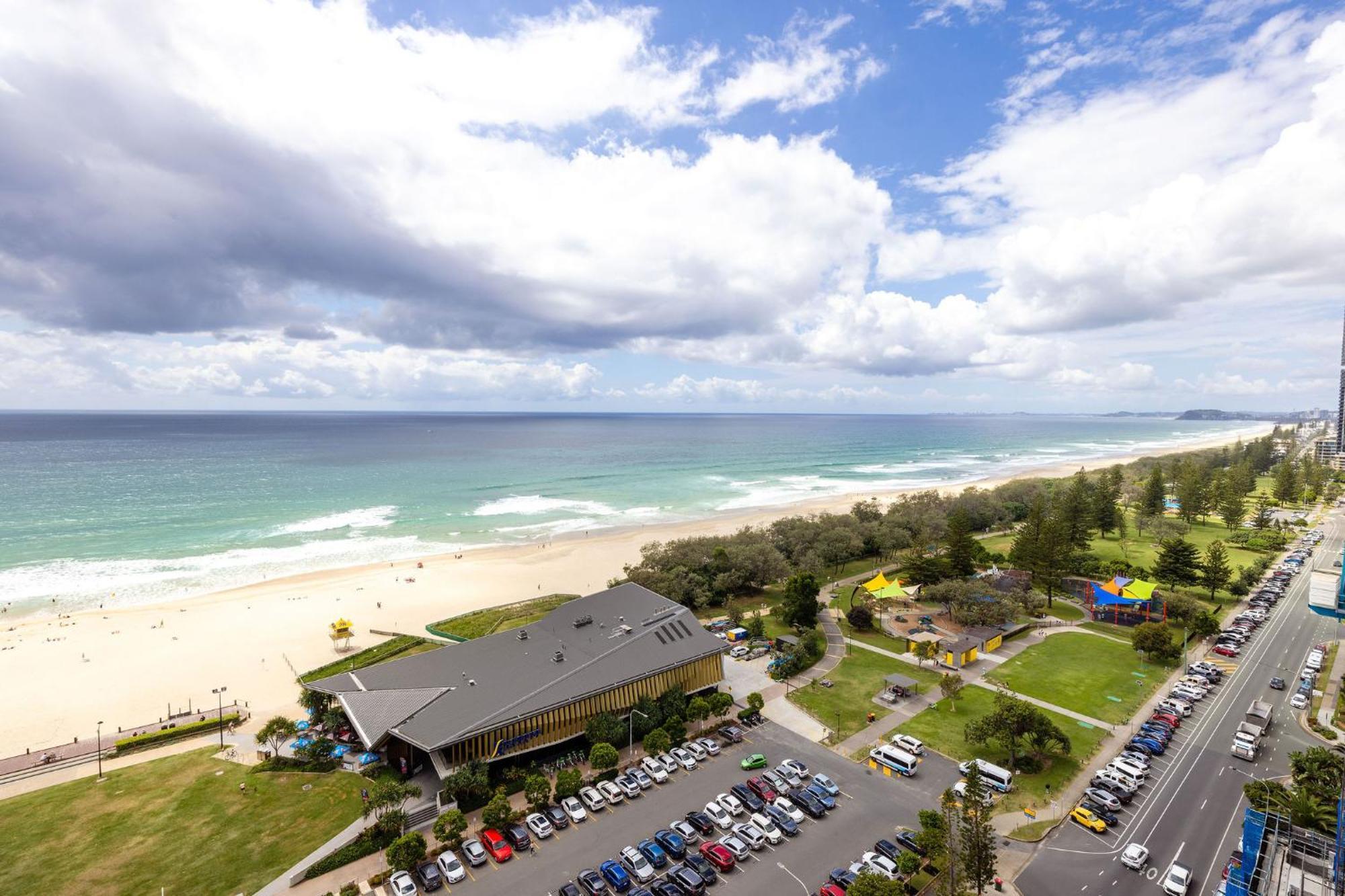 Ultiqa Air On Broadbeach Gold Coast Eksteriør billede