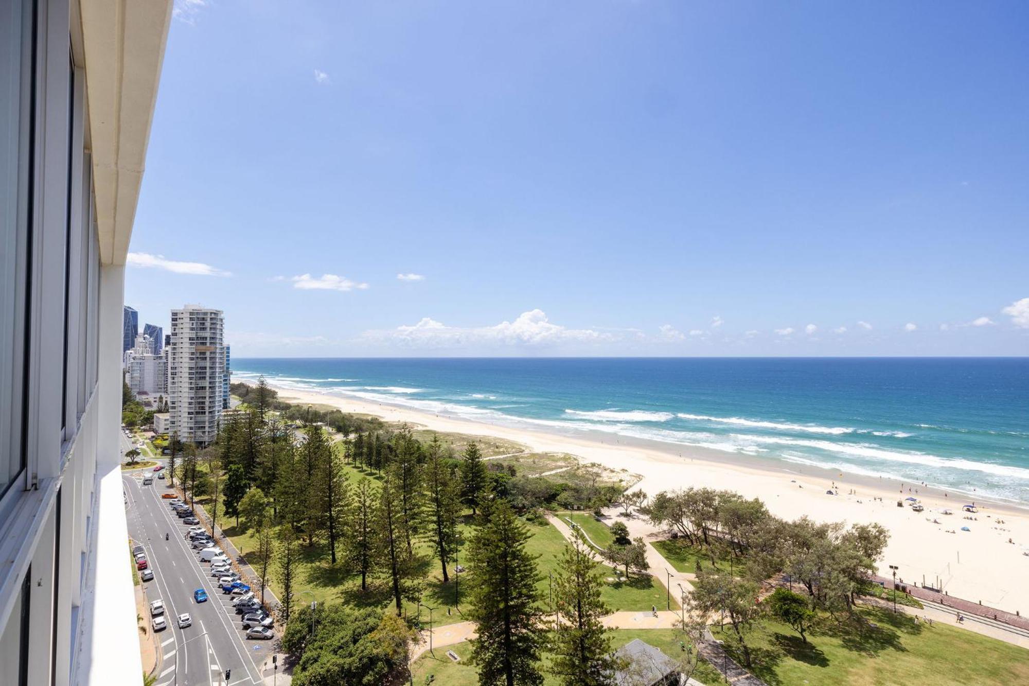 Ultiqa Air On Broadbeach Gold Coast Eksteriør billede
