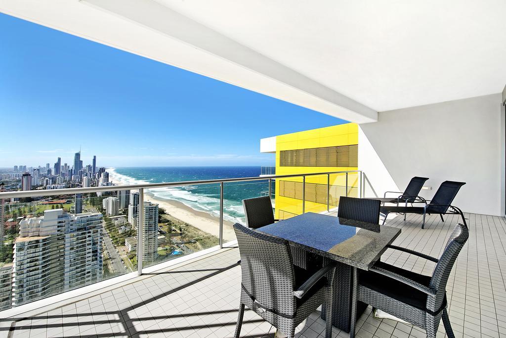 Ultiqa Air On Broadbeach Gold Coast Eksteriør billede